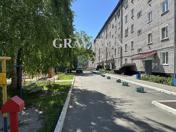3-к квартира, 59 кв.м., Россия, Алтай Республика, Горно-Алтайск г., Коммунистический проспект, 56