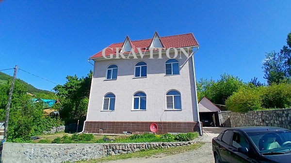 Дом, 164 кв.м., Россия, Алтай Республика, Горно-Алтайск г., Красноармейский пер.